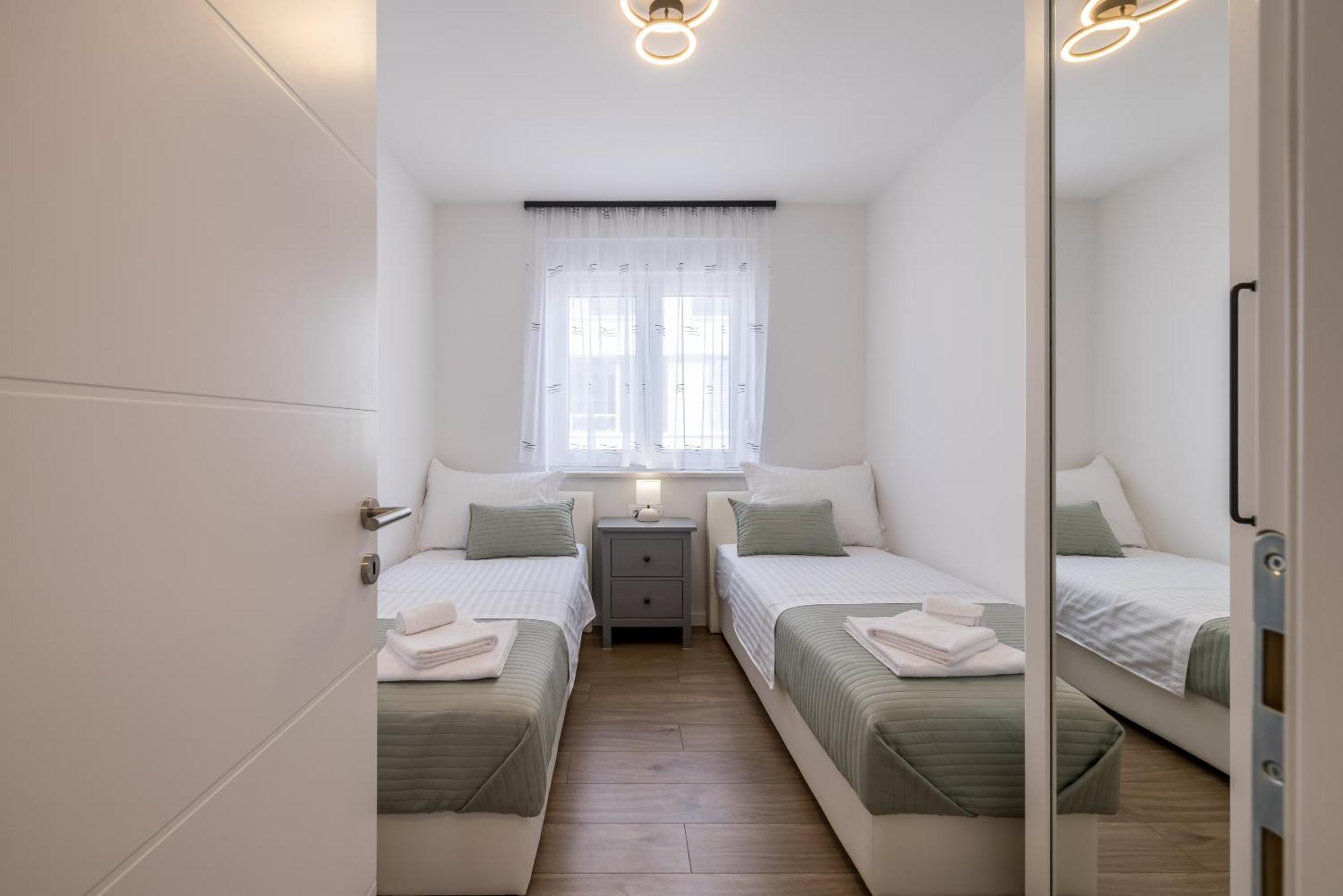 Adriatic Nest, Cozy And Modern Two Bedroom Apartment Kaštela Zewnętrze zdjęcie