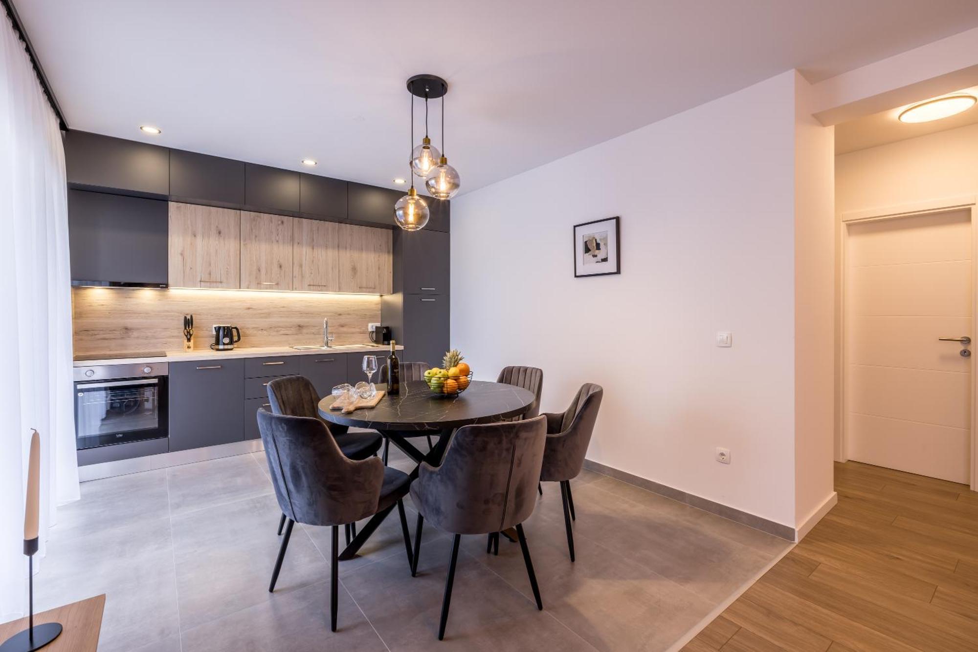 Adriatic Nest, Cozy And Modern Two Bedroom Apartment Kaštela Zewnętrze zdjęcie
